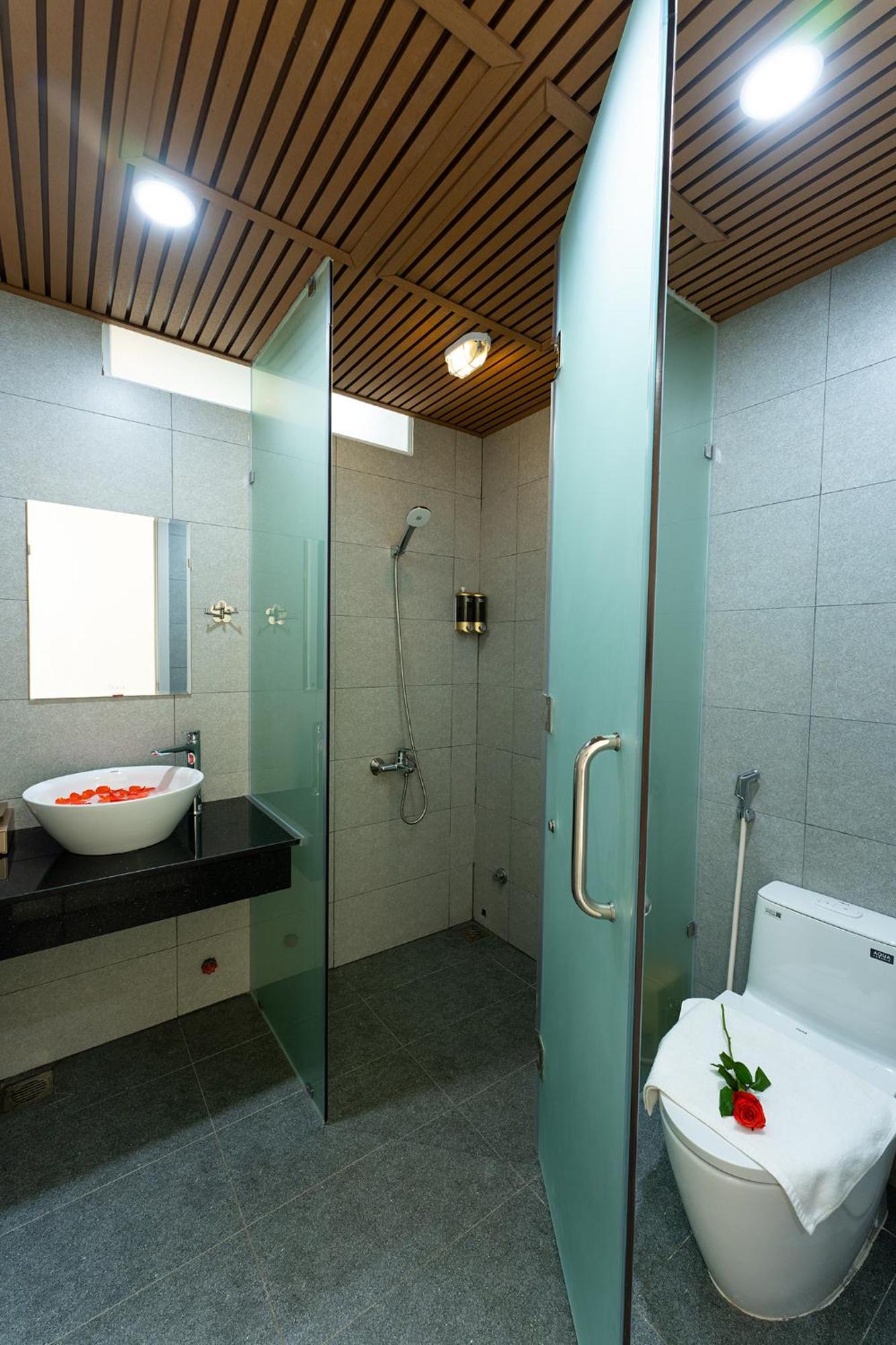 Dragon Hue Hotel Экстерьер фото