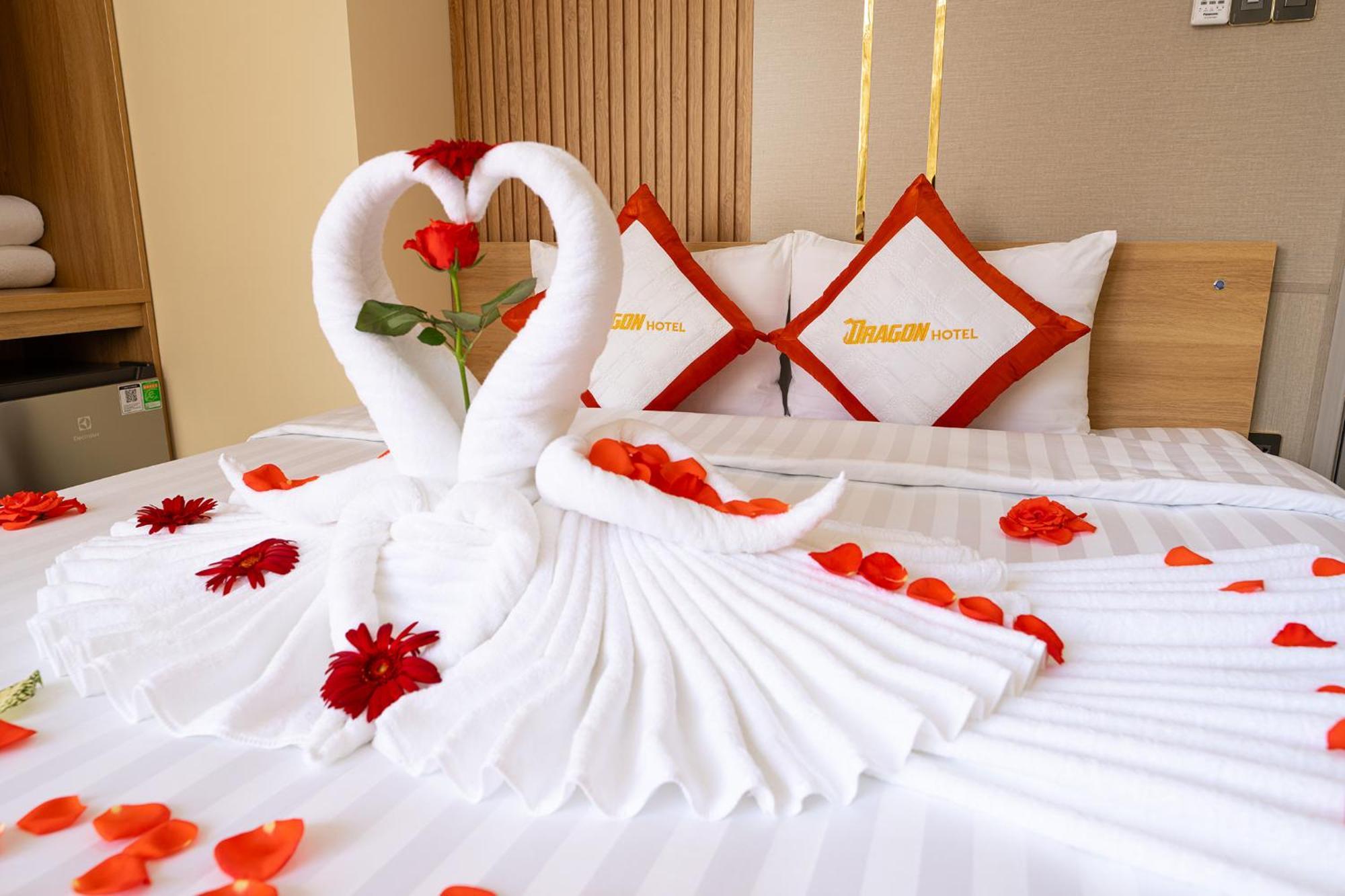 Dragon Hue Hotel Экстерьер фото