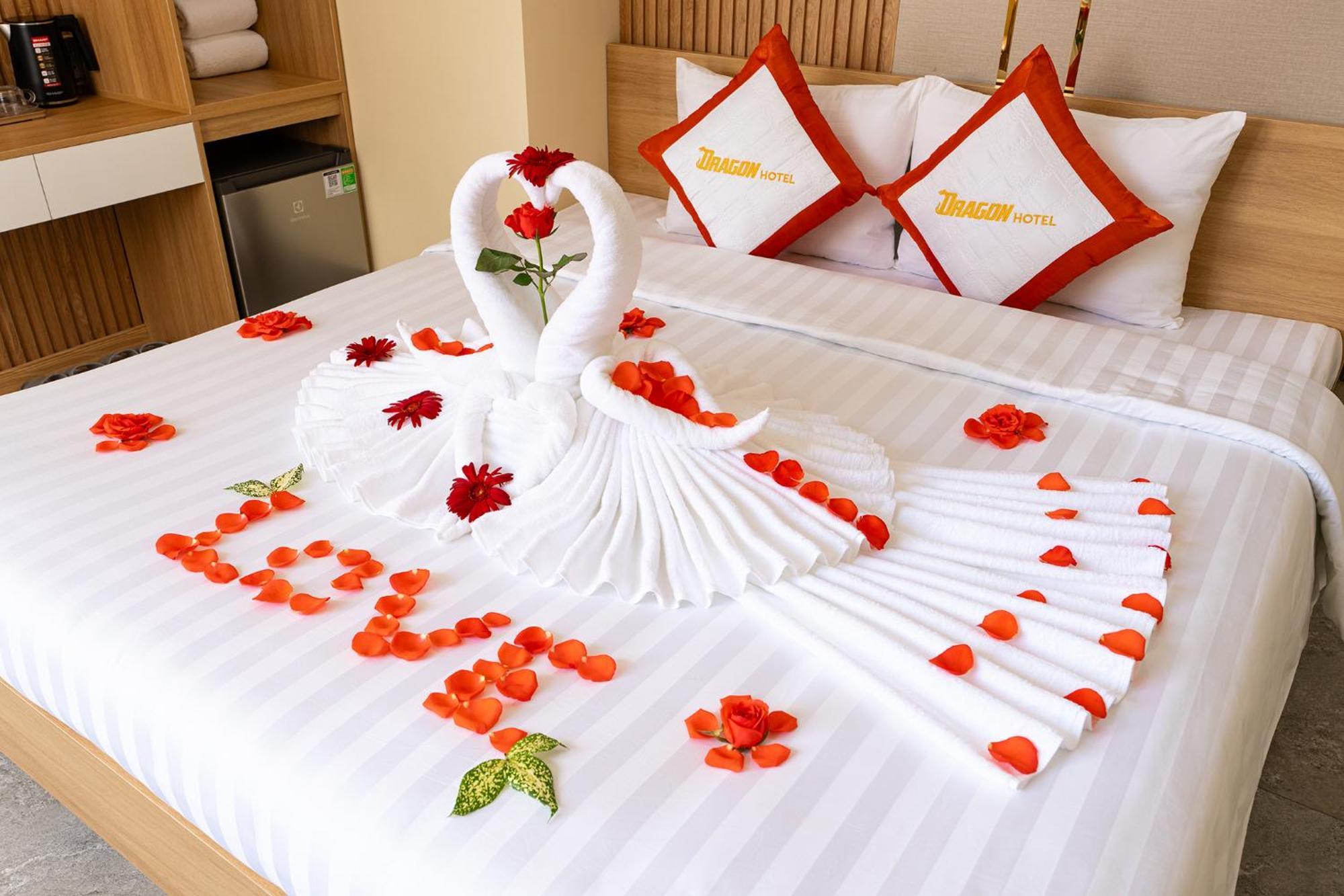 Dragon Hue Hotel Экстерьер фото